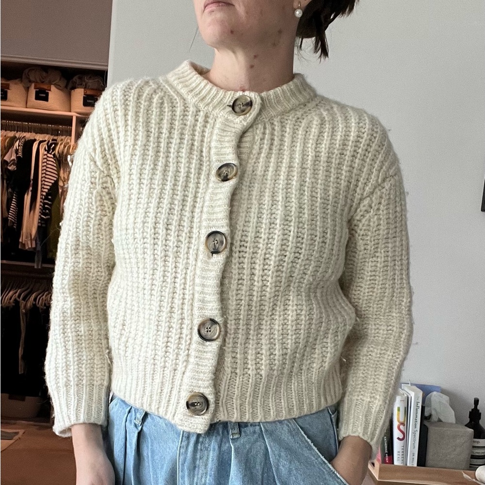 H&M thick Aran style knit cardigan size small